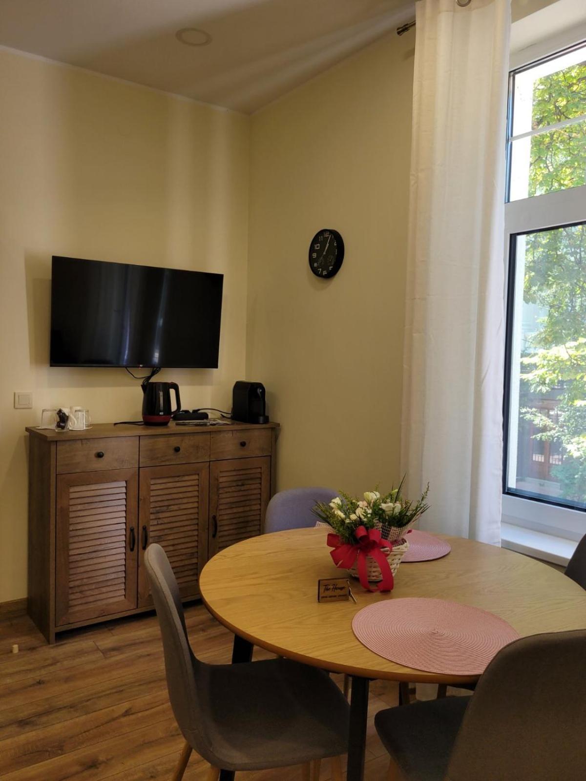 The House - Central Boutique Apartments Кюстендил Екстер'єр фото