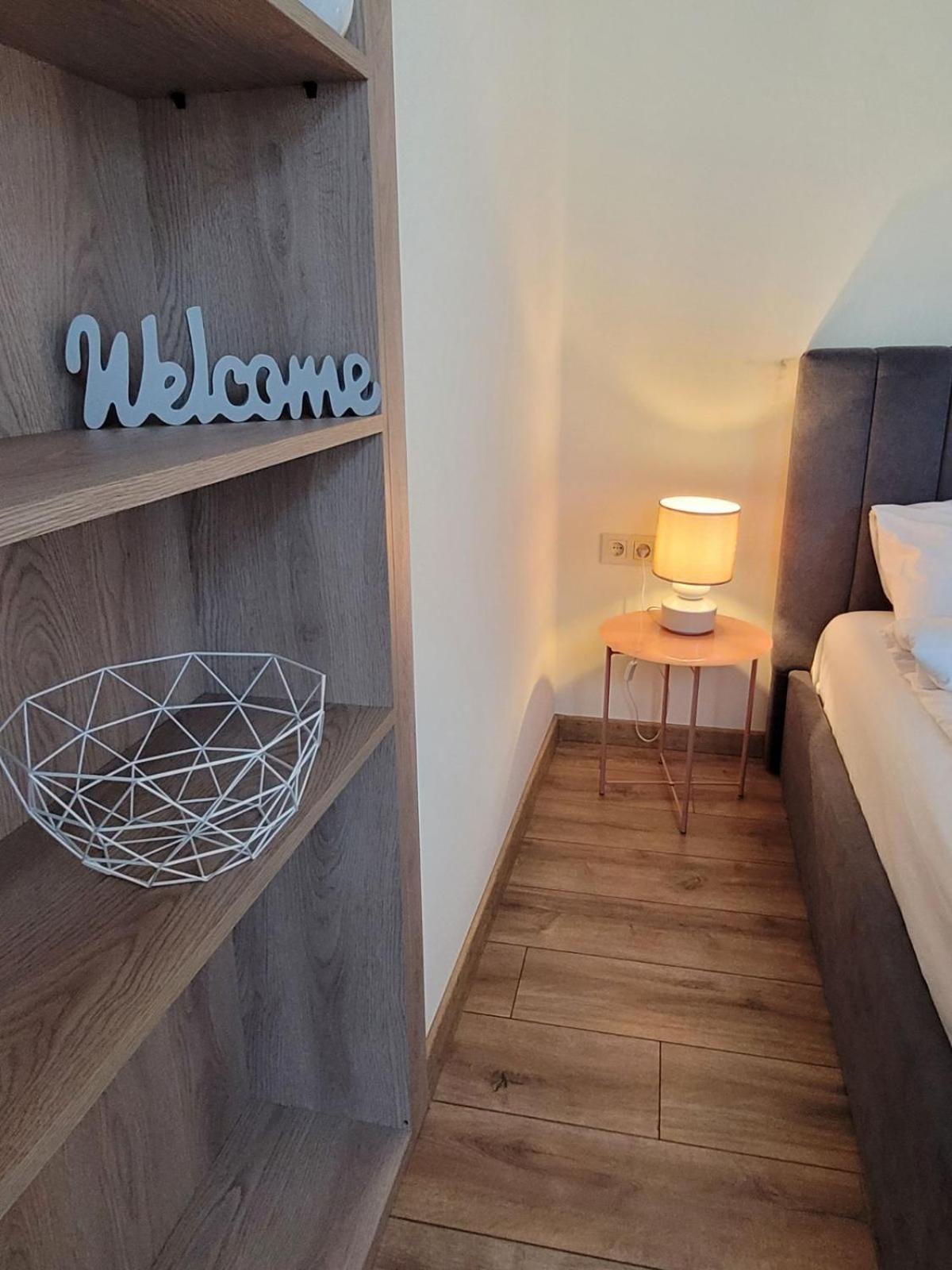 The House - Central Boutique Apartments Кюстендил Екстер'єр фото